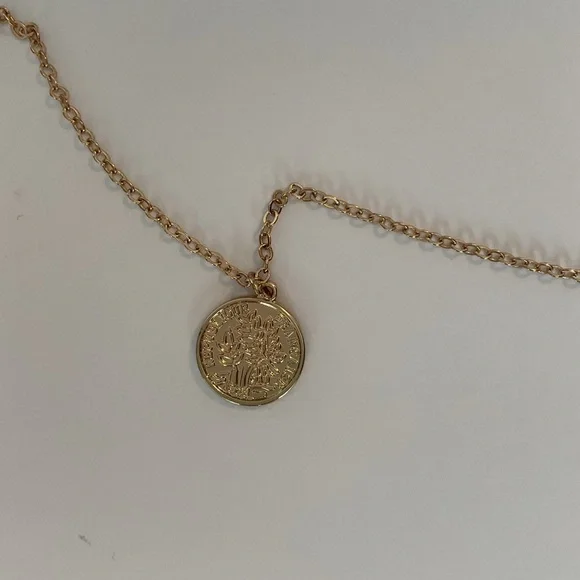 European & Australian Coin Pendant 4 layered Tiered Gold Tone Euro Travel Summer - Picture 8 of 11